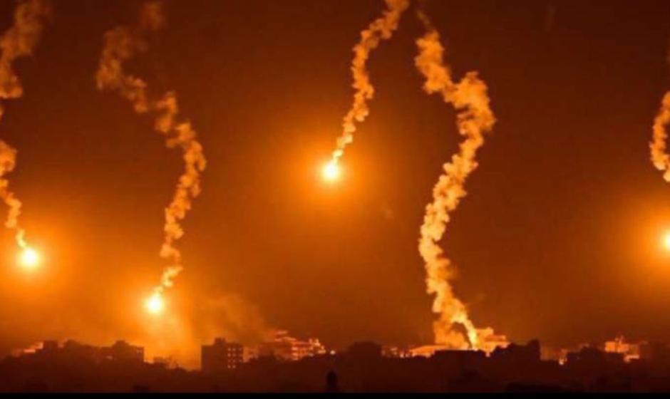 Город Рафах в Газе под атакой