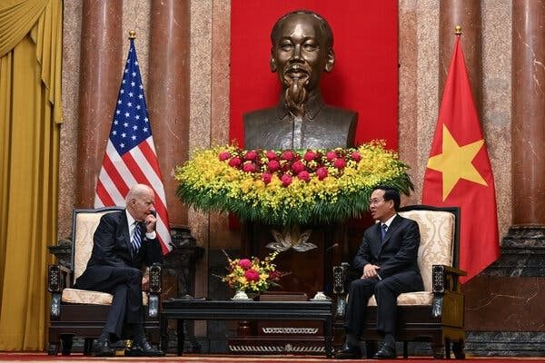 Президенты США и СРВ Во Ван Тхыонг в Ханое – встреча с Байденом плохая примета